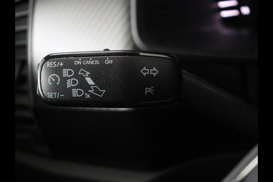 Škoda Kodiaq 1.5 TSI Sportline | Panoramadak | Stoelverwarming | Leder/Alcantara | Camera | Carplay | Sfeerverlichting | Virtual Cockpit | Canton Sound | Navigatie | Keyless | 20'' | Memory | Full LED