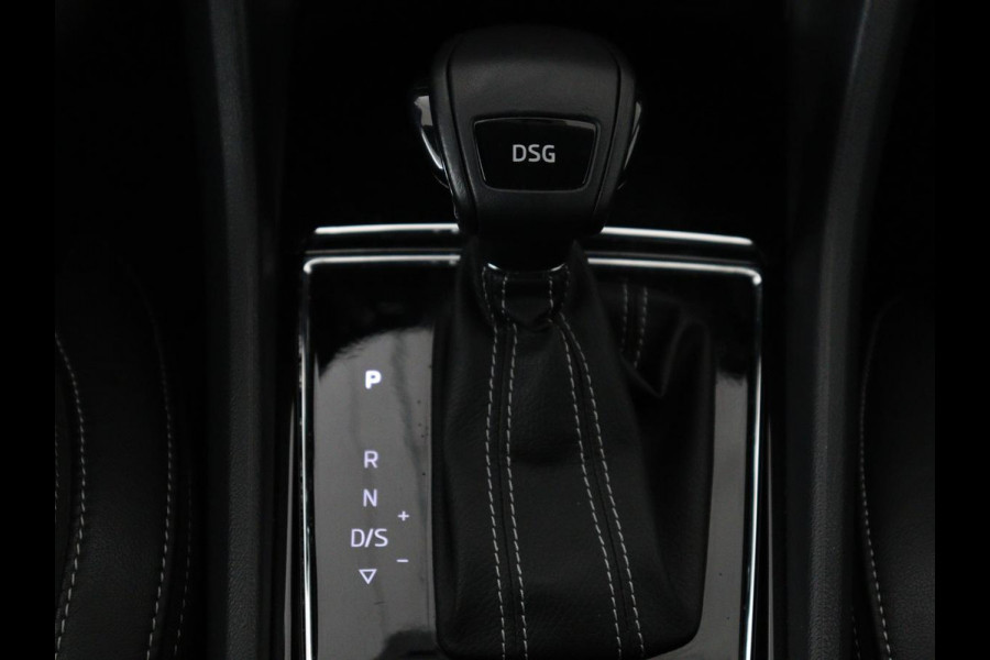 Škoda Kodiaq 1.5 TSI Sportline | Panoramadak | Stoelverwarming | Leder/Alcantara | Camera | Carplay | Sfeerverlichting | Virtual Cockpit | Canton Sound | Navigatie | Keyless | 20'' | Memory | Full LED