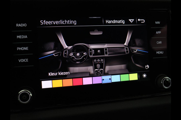 Škoda Kodiaq 1.5 TSI Sportline | Panoramadak | Stoelverwarming | Leder/Alcantara | Camera | Carplay | Sfeerverlichting | Virtual Cockpit | Canton Sound | Navigatie | Keyless | 20'' | Memory | Full LED