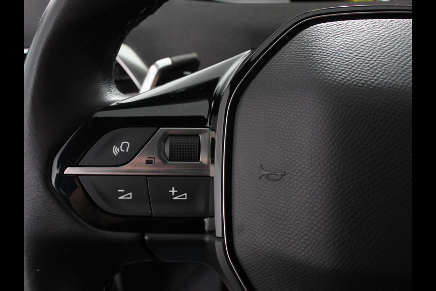Peugeot 3008 1.6 Hybrid 225PK Allure Pack Navigatie Apple Carplay/Android Auto Camera Parkeersensoren Adaptive Cruise Control Dodehoek assistent Stoelverwarming Climate Control Virtual Cockpit  Lichtmetalen velgen