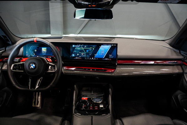 BMW 5 Serie Touring M5 *Bowers & Wilkins / Carbon-interieur / Stoelventilatie / Panorama / Memory / Keyless / Surround-View*