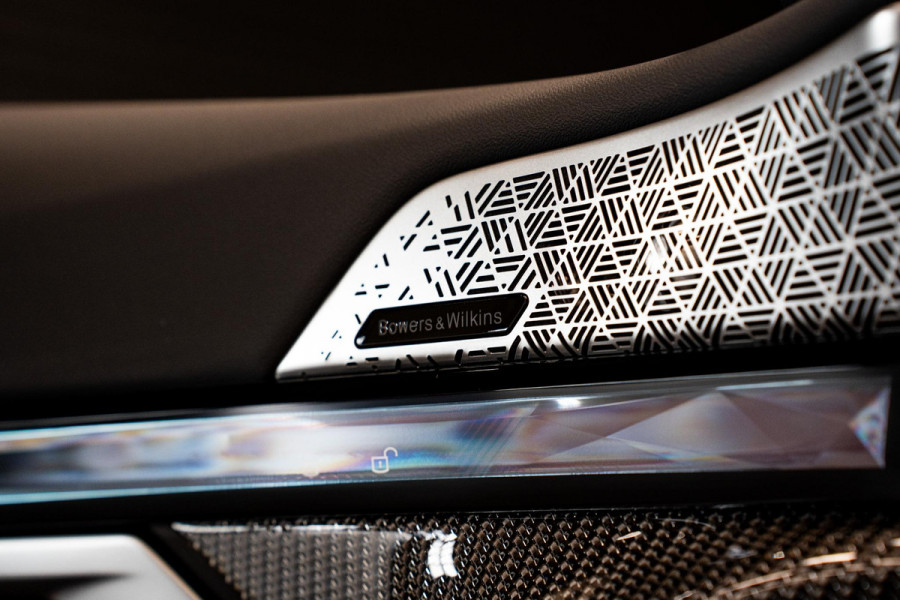 BMW 5 Serie Touring M5 *Bowers & Wilkins / Carbon-interieur / Stoelventilatie / Panorama / Memory / Keyless / Surround-View*