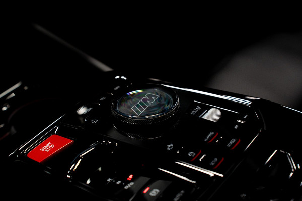 BMW 5 Serie Touring M5 *Bowers & Wilkins / Carbon-interieur / Stoelventilatie / Panorama / Memory / Keyless / Surround-View*