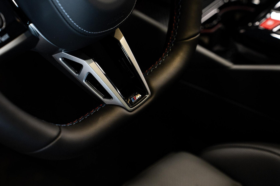 BMW 5 Serie Touring M5 *Bowers & Wilkins / Carbon-interieur / Stoelventilatie / Panorama / Memory / Keyless / Surround-View*