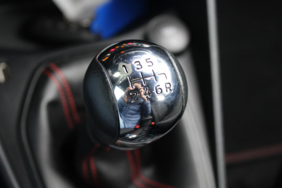 Ford Fiesta 1.0 EcoBoost ST-Line | Winterpack | 57.800 km.