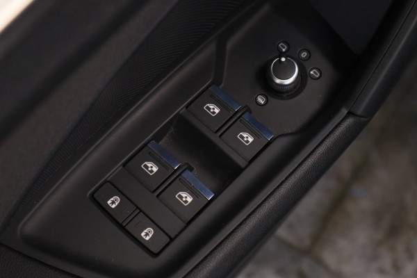 Audi A3 Sportback 30 TFSI Advanced edition Navigatie Full-led Adaptive-Cruise