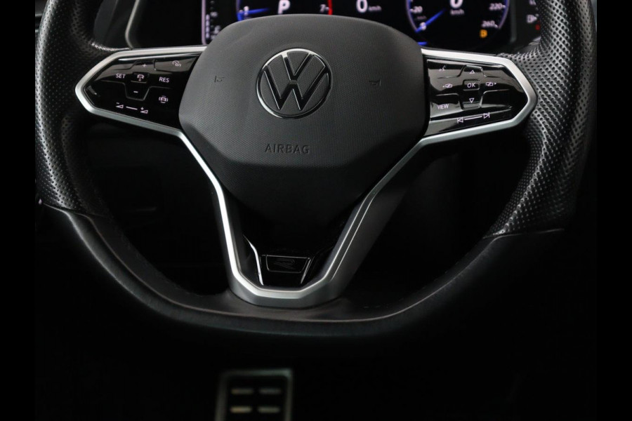 Volkswagen Tiguan 1.5 TSI R-Line | Stoelverwarming | Adaptive cruise | Matrix LED | Keyless | 19'' | Parkeerhulp | Virtual Cockpit | Carplay | Navigatie | Climate control
