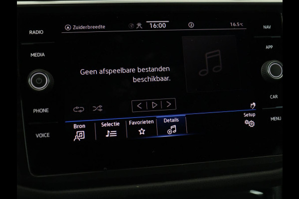 Volkswagen Tiguan 1.5 TSI R-Line | Stoelverwarming | Adaptive cruise | Matrix LED | Keyless | 19'' | Parkeerhulp | Virtual Cockpit | Carplay | Navigatie | Climate control