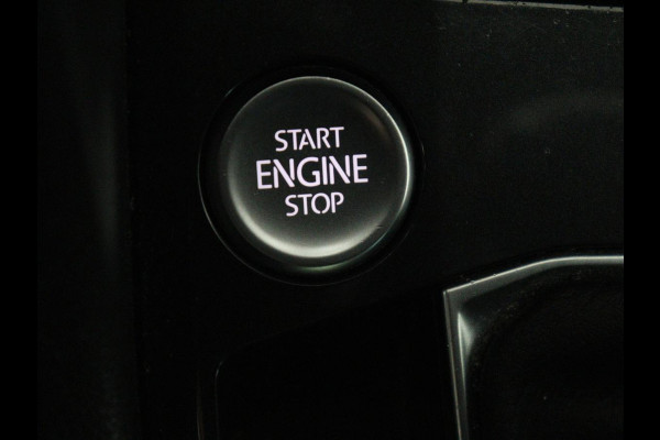 Volkswagen Tiguan 1.5 TSI R-Line | Stoelverwarming | Adaptive cruise | Matrix LED | Keyless | 19'' | Parkeerhulp | Virtual Cockpit | Carplay | Navigatie | Climate control