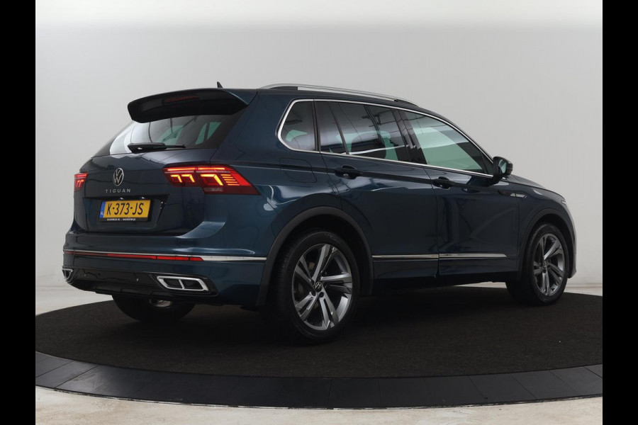 Volkswagen Tiguan 1.5 TSI R-Line | Stoelverwarming | Adaptive cruise | Matrix LED | Keyless | 19'' | Parkeerhulp | Virtual Cockpit | Carplay | Navigatie | Climate control