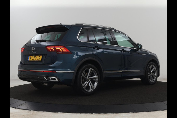 Volkswagen Tiguan 1.5 TSI R-Line | Stoelverwarming | Adaptive cruise | Matrix LED | Keyless | 19'' | Parkeerhulp | Virtual Cockpit | Carplay | Navigatie | Climate control