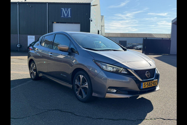 Nissan Leaf Tekna 40 kWh SOH 91%| WARMTEPOMP | BOSE AUDIO | STUUR + STOELVERWARMING VOOR EN ACHTER  | LEDEREN BEKLEDING | 360° CAMERA | DODEHOEKDETECTIE | NETTE COMPLETE AUTO | INCL. 12 MND BOVAG GARANTIE