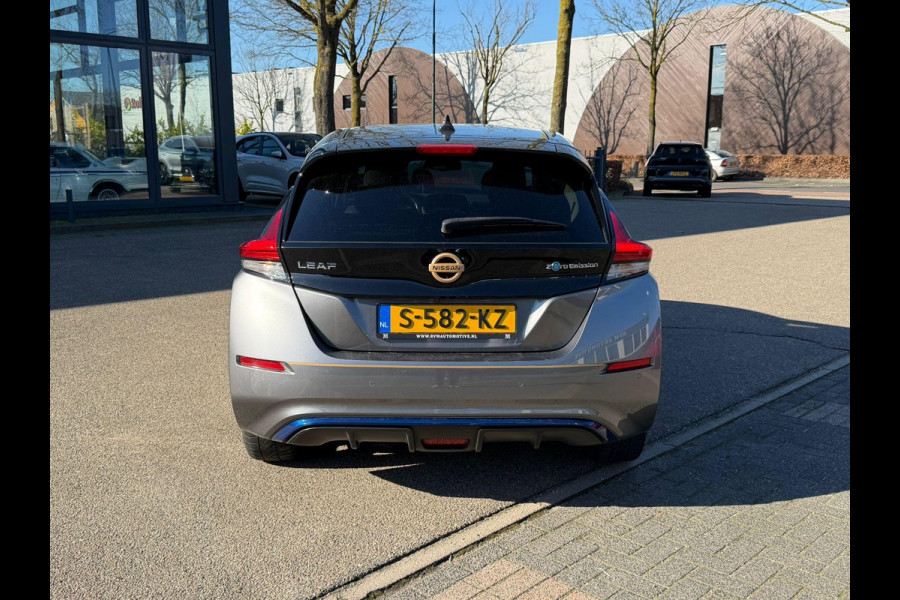 Nissan Leaf Tekna 40 kWh SOH 91%| WARMTEPOMP | BOSE AUDIO | STUUR + STOELVERWARMING VOOR EN ACHTER  | LEDEREN BEKLEDING | 360° CAMERA | DODEHOEKDETECTIE | NETTE COMPLETE AUTO | INCL. 12 MND BOVAG GARANTIE