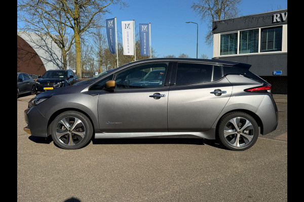 Nissan Leaf Tekna 40 kWh SOH 91%| WARMTEPOMP | BOSE AUDIO | STUUR + STOELVERWARMING VOOR EN ACHTER  | LEDEREN BEKLEDING | 360° CAMERA | DODEHOEKDETECTIE | NETTE COMPLETE AUTO | INCL. 12 MND BOVAG GARANTIE