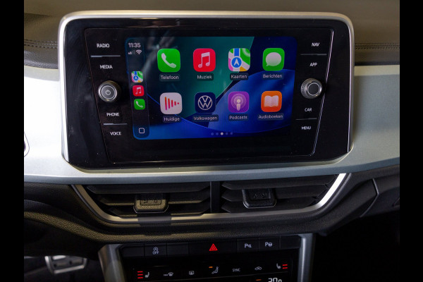 Volkswagen T-Roc 1.5 TSI Goal Edition / 150pk / Stoelverwarming / Dodehoek assistent / Parkeer assistent /