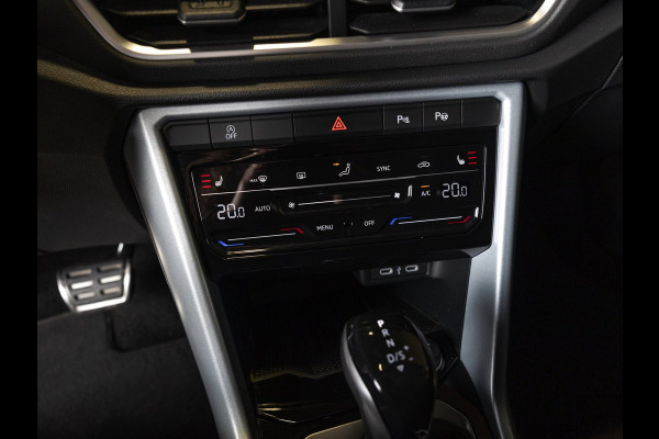 Volkswagen T-Roc 1.5 TSI Goal Edition / 150pk / Stoelverwarming / Dodehoek assistent / Parkeer assistent /