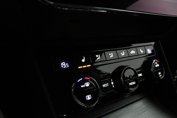 Škoda Superb Combi 2.0 TDI Business Edition Automaat/Camera/Adaptive Cruise Control (ACC)...