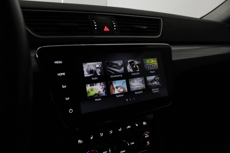 Škoda Superb Combi 2.0 TDI Business Edition Automaat/Camera/Adaptive Cruise Control (ACC)...