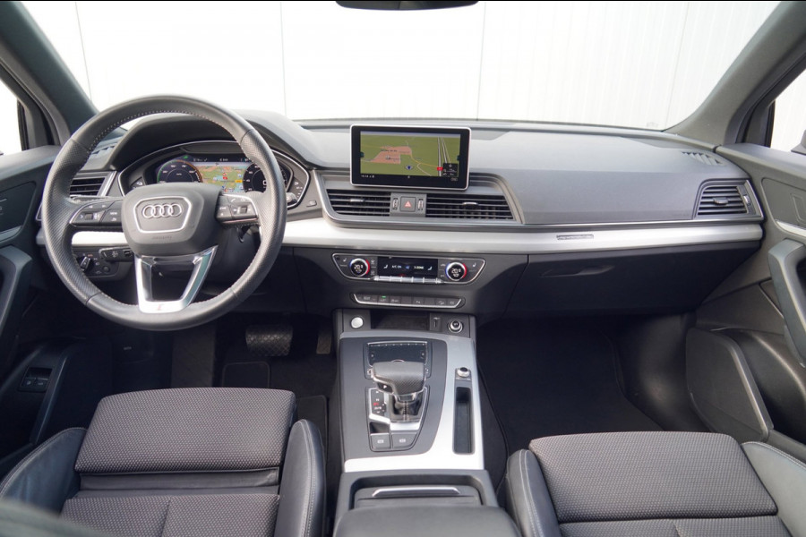 Audi Q5 55 TFSI e quattro Competition / S-Line / Pano / Camera / Head-Up / Side Assist / ACC / Elek. Klep