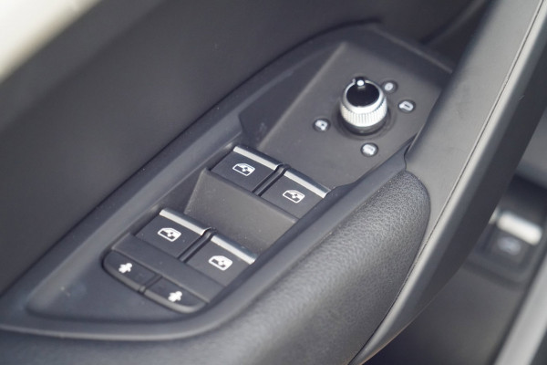 Audi Q5 55 TFSI e quattro Competition / S-Line / Pano / Camera / Head-Up / Side Assist / ACC / Elek. Klep