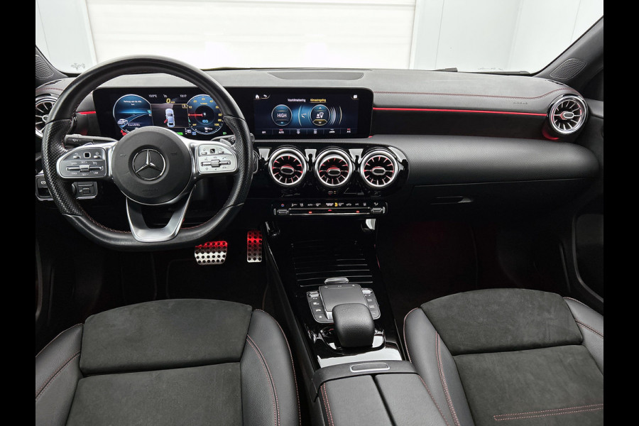 Mercedes-Benz A-Klasse 250 e Business Solution AMG Limited (Goed OnderH, SfeerV, Carplay, Lane Assist, Navi, StoelV, Etc)
