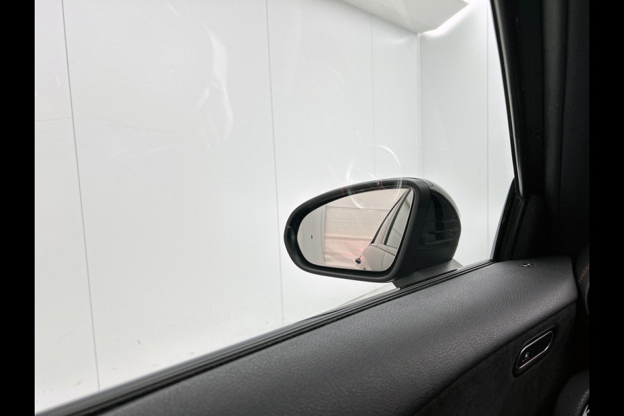 Mercedes-Benz A-Klasse 250 e Business Solution AMG Limited (Goed OnderH, SfeerV, Carplay, Lane Assist, Navi, StoelV, Etc)