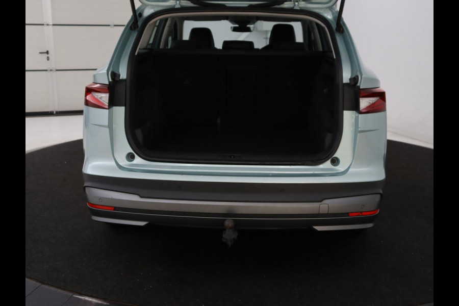 Škoda ENYAQ iV 60 | Trekhaak | Carplay | Camera | Half leder | Navigatie | Parkeerhulp | Sfeerverlichting | Cruise control | Full LED | 19'' | Climate control