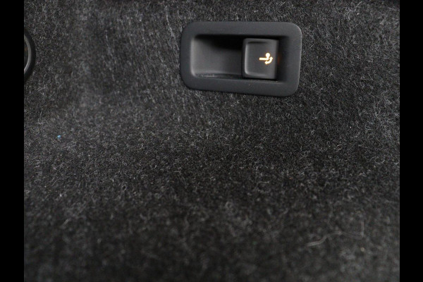 Škoda ENYAQ iV 60 | Trekhaak | Carplay | Camera | Half leder | Navigatie | Parkeerhulp | Sfeerverlichting | Cruise control | Full LED | 19'' | Climate control