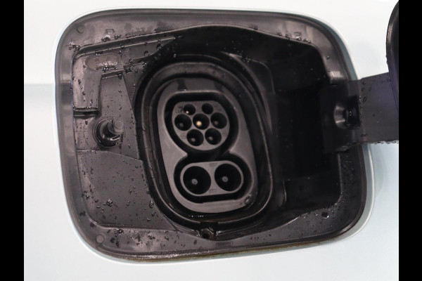 Škoda ENYAQ iV 60 | Trekhaak | Carplay | Camera | Half leder | Navigatie | Parkeerhulp | Sfeerverlichting | Cruise control | Full LED | 19'' | Climate control