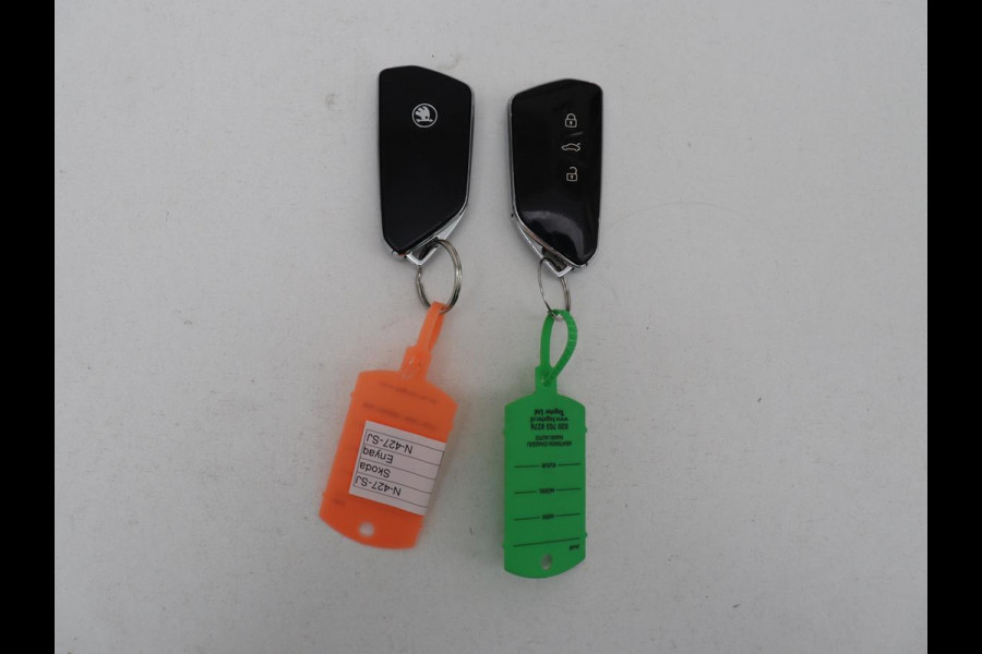 Škoda ENYAQ iV 60 | Trekhaak | Carplay | Camera | Half leder | Navigatie | Parkeerhulp | Sfeerverlichting | Cruise control | Full LED | 19'' | Climate control