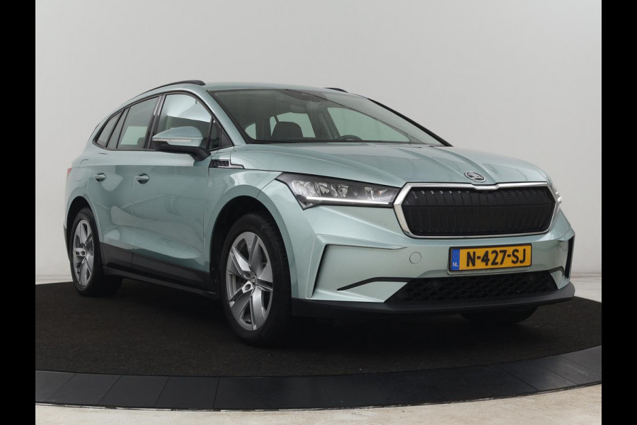 Škoda ENYAQ iV 60 | Trekhaak | Carplay | Camera | Half leder | Navigatie | Parkeerhulp | Sfeerverlichting | Cruise control | Full LED | 19'' | Climate control