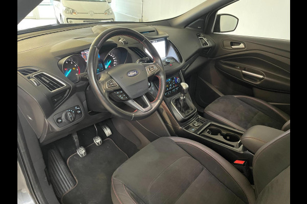 Ford Kuga 1.5 EcoBoost ST Line 150PK AIRCO CLIMA NAVI CRUISE PANO STOELVERW TREKHAAK 2000KG SPOILERS ZWARTE VELGEN NIEUWSTAAT