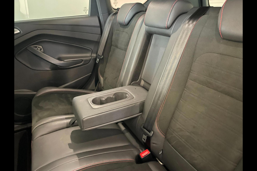 Ford Kuga 1.5 EcoBoost ST Line 150PK AIRCO CLIMA NAVI CRUISE PANO STOELVERW TREKHAAK 2000KG SPOILERS ZWARTE VELGEN NIEUWSTAAT