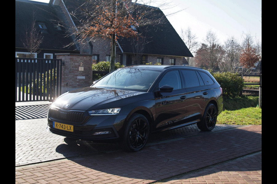 Škoda Octavia Combi 1.0 e-TSI Business Edition | DSG - Automaat | Black Optic | Camera | 18 Inch Zwarte Velgen | NL-Auto |