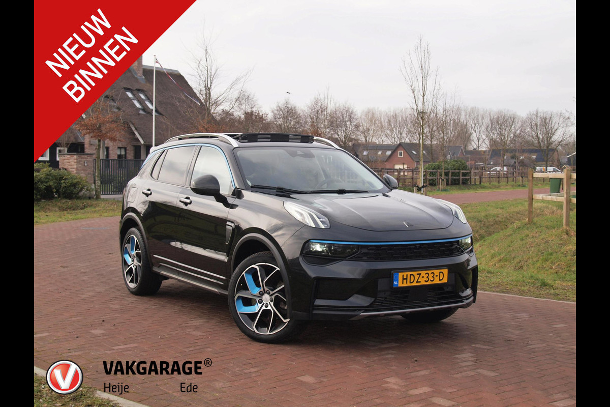 Lynk & Co 01 1.5 | Panoramadak | 360 Camera | Apple Carplay | Sfeerverlichting |