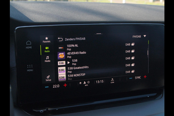 Škoda Octavia Combi 1.0 e-TSI Business Edition | DSG - Automaat | Black Optic | Camera | 18 Inch Zwarte Velgen | NL-Auto |