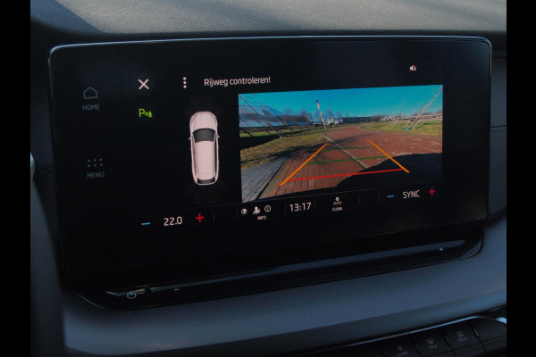 Škoda Octavia Combi 1.0 e-TSI Business Edition | DSG - Automaat | Black Optic | Camera | 18 Inch Zwarte Velgen | NL-Auto |