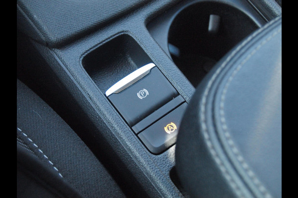 Škoda Octavia Combi 1.0 e-TSI Business Edition | DSG - Automaat | Black Optic | Camera | 18 Inch Zwarte Velgen | NL-Auto |