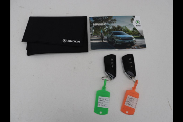 Škoda ENYAQ iV 60 | Warmtepomp | Stoelverwarming | Camera | Keyless | Carplay | Navigatie | Half leder | Full LED | Cruise control | Parkeerhulp | Sfeerverlichting