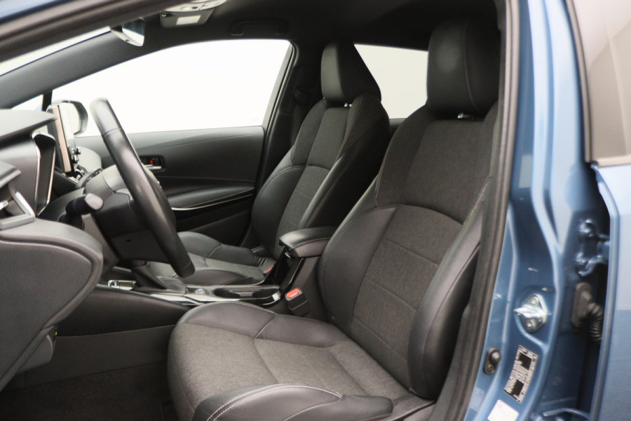 Toyota Corolla Touring Sports 1.8 Hybrid Dynamic Camera, Keyless, Apple Carplay, ACC, Stoelverwarming, Climate, 17"