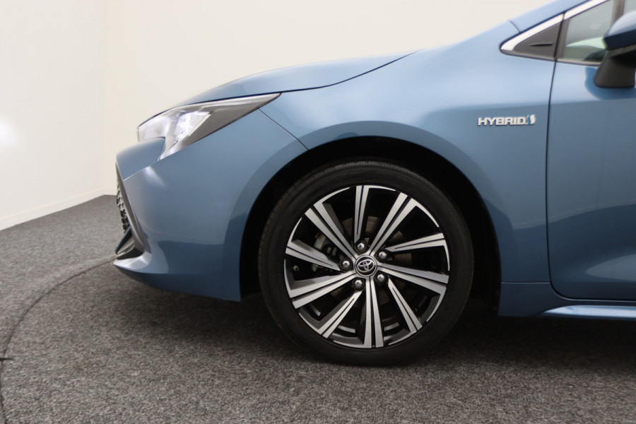 Toyota Corolla Touring Sports 1.8 Hybrid Dynamic Camera, Keyless, Apple Carplay, ACC, Stoelverwarming, Climate, 17"
