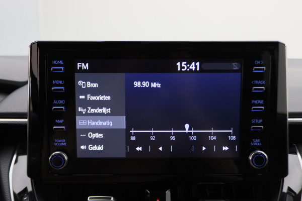 Toyota Corolla Touring Sports 1.8 Hybrid Dynamic Camera, Keyless, Apple Carplay, ACC, Stoelverwarming, Climate, 17"