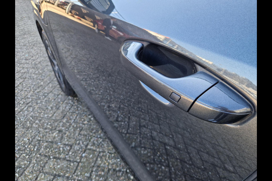 Kia Niro 1.6 GDi PHEV DynamicLine Automaat | Camera | Cruise | Sensoren | Apple Carplay & Android Auto | Navi |