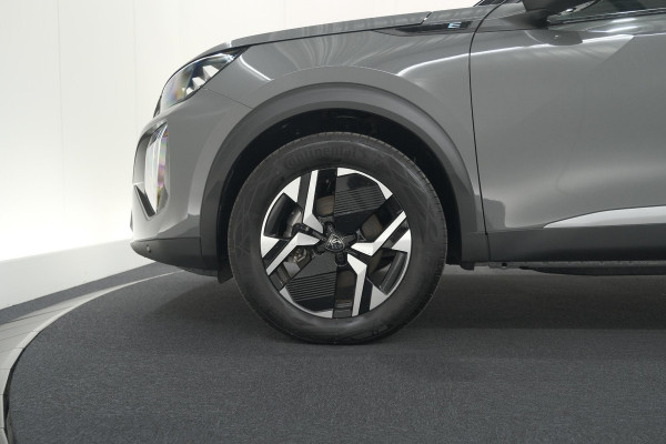 Peugeot e-2008 EV GT 50 kWh | 3 Fase Laadfunctie | Schuif-/Kanteldak | Alcantara Pakket | Camera | Apple Carplay