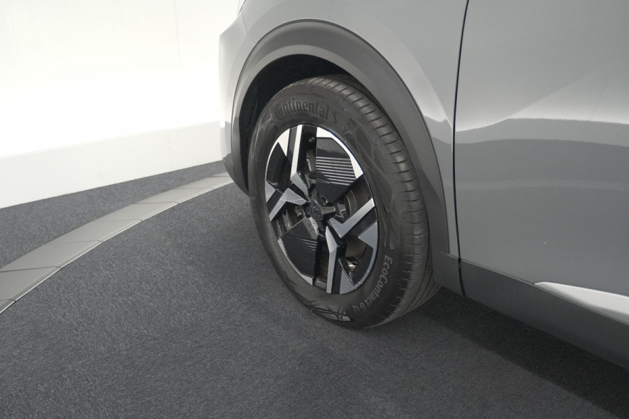 Peugeot e-2008 EV GT 50 kWh | 3 Fase Laadfunctie | Schuif-/Kanteldak | Alcantara Pakket | Camera | Apple Carplay