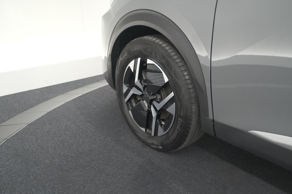 Peugeot e-2008 EV GT 50 kWh | 3 Fase Laadfunctie | Schuif-/Kanteldak | Alcantara Pakket | Camera | Apple Carplay