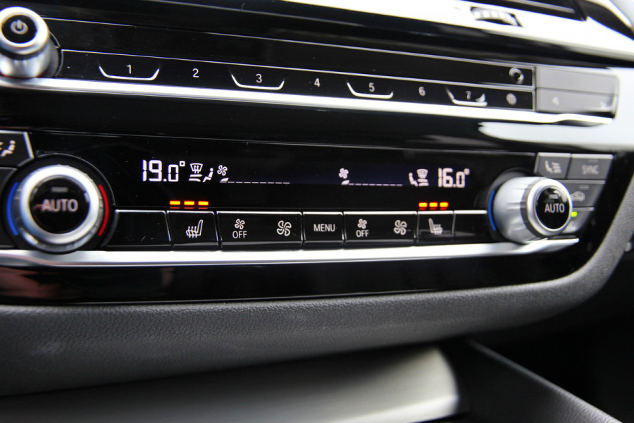 BMW 5 Serie 530i Executive | Head-up | Standkachel | Carplay