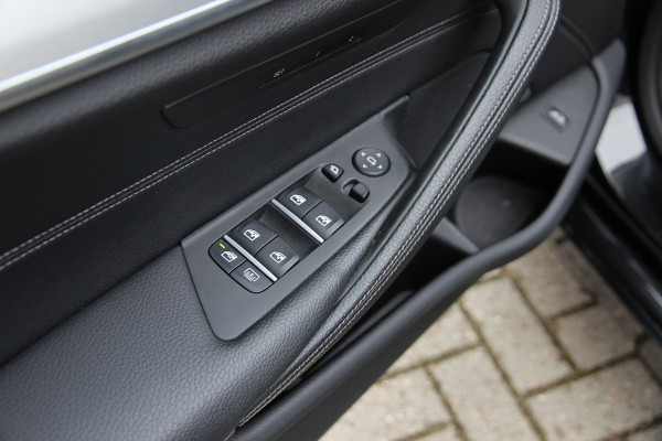 BMW 5 Serie 530i Executive | Head-up | Standkachel | Carplay