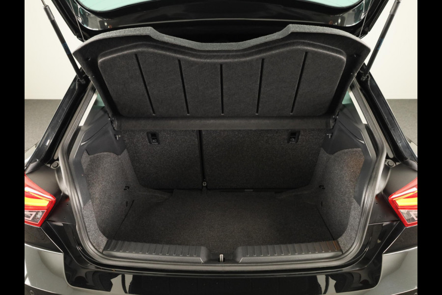 Seat Ibiza 1.0 TSI Style Business Intense 95 pk | Navigatie | Parkeersensoren | Achteruitrijcamera | Cruise control |