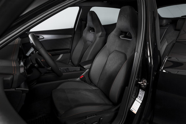 CUPRA Formentor 1.5 TSI e-Hybrid 272 PK VZ Performance | S/k-panodak | Adapt. Cruise | Memory | Stoel-+Stuurverw. | 360 Camera | Dig. Cockpit | NAV + App. Connect | ECC | Elek. Klep | LM 19" | 2169